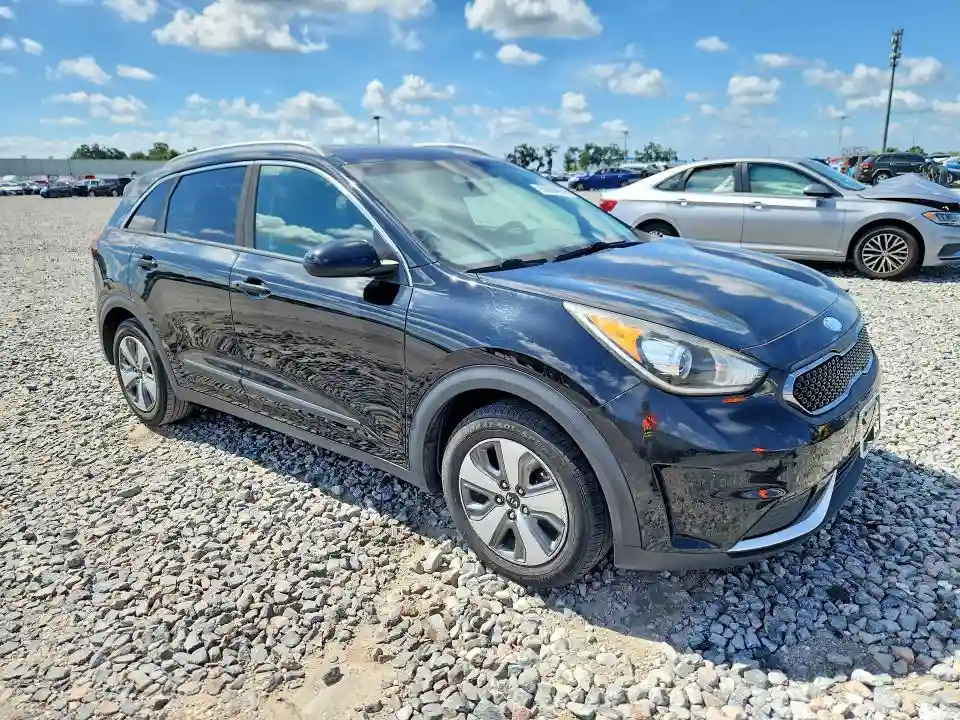 KNDCB3LC4K5259157 2019 KIA NIRO-3