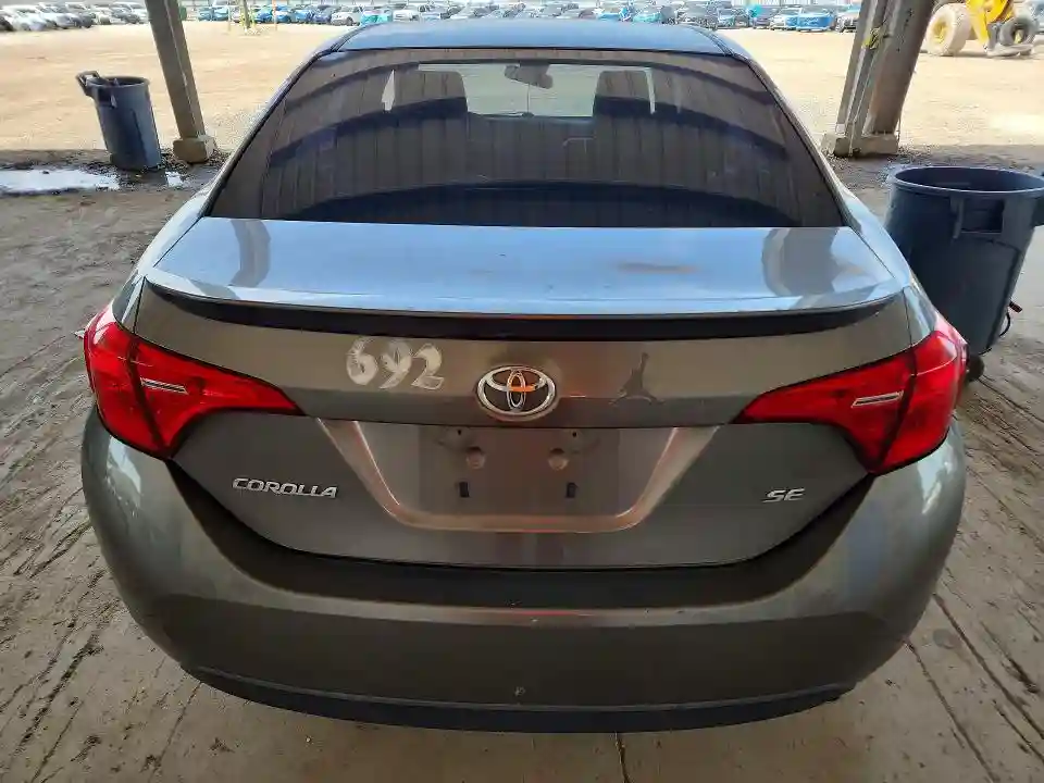 2T1BURHE1JC021464 2018 TOYOTA COROLLA-5