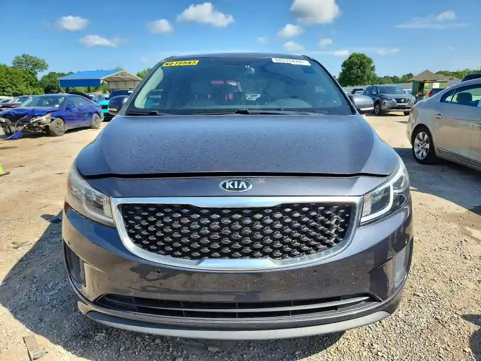 KNDMB5C12H6246330 2017 KIA SEDONA-4