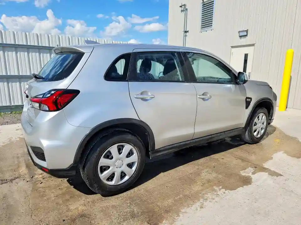 JA4AHUAU7PU605412 2023 MITSUBISHI OUTLANDER-2