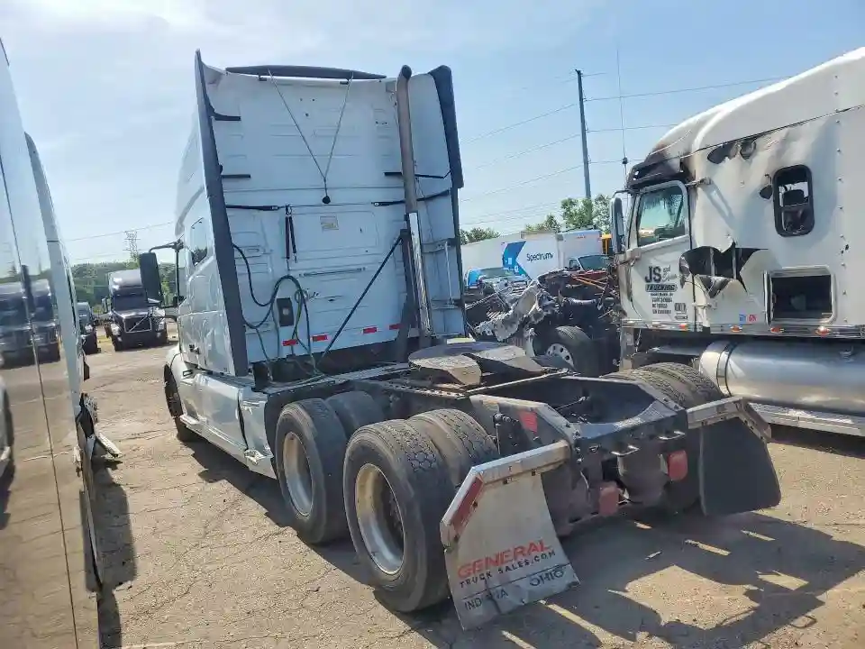 4V4NC9TH2KN212010 2019 VOLVO VN-1