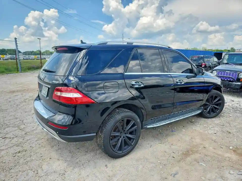 4JGDA5HB3DA231861 2013 MERCEDES-BENZ M-CLASS-2
