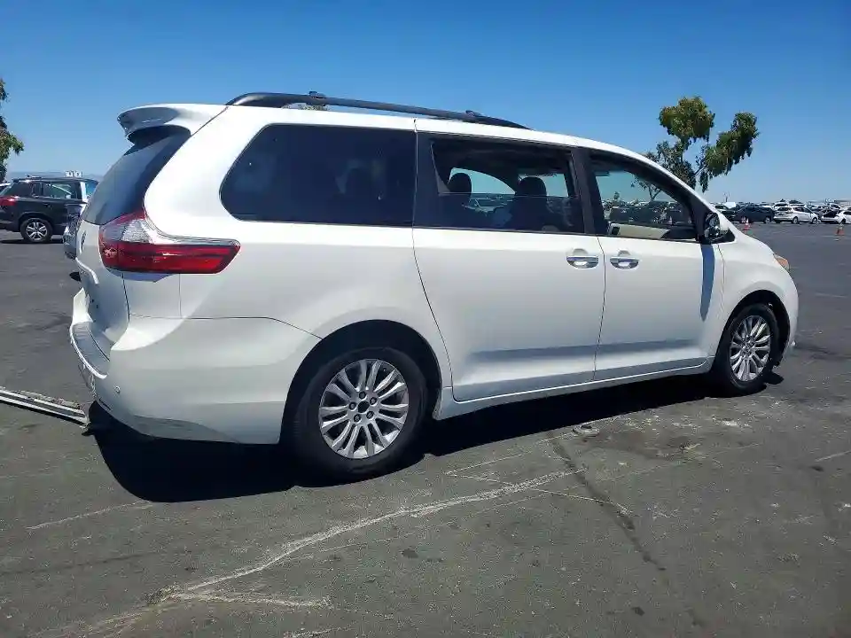 5TDYK3DC6FS671634 2015 TOYOTA SIENNA-2