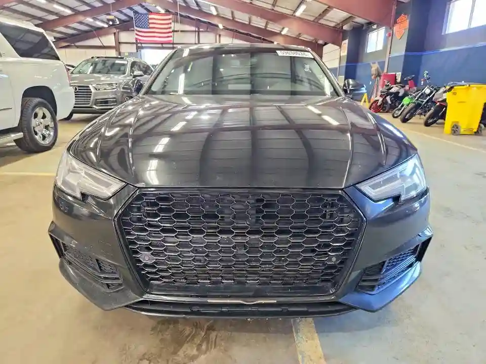 WAULMAF40JA043327 2018 AUDI A4-4