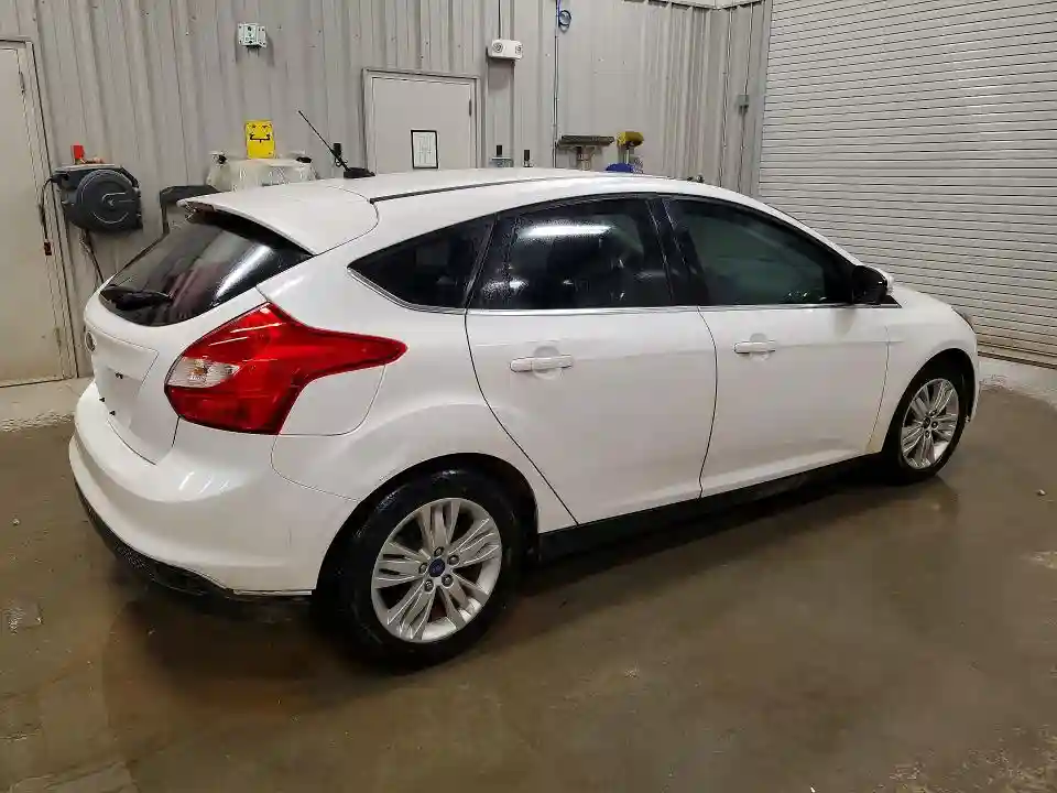 1FAHP3M26CL206041 2012 FORD FOCUS-2