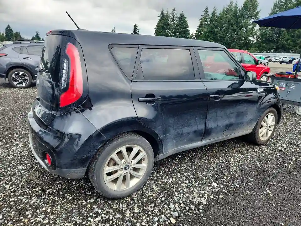 KNDJP3A57H7446581 2017 KIA SOUL-2