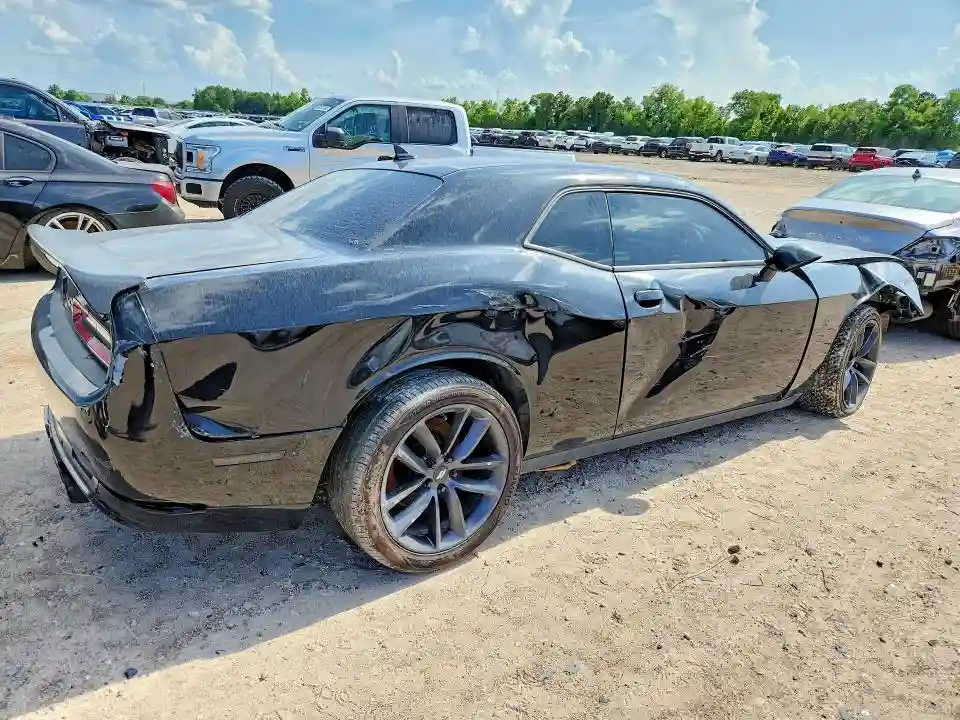 2C3CDZFJ1KH702157 2019 DODGE CHALLENGER-2