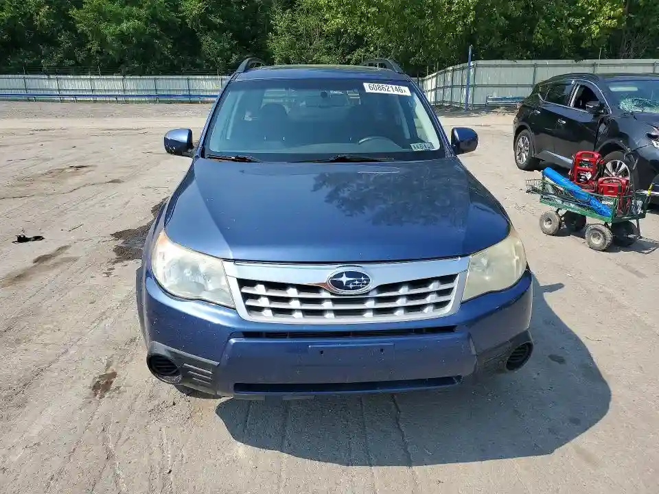 JF2SHADC8BH728070 2011 SUBARU FORESTER-4