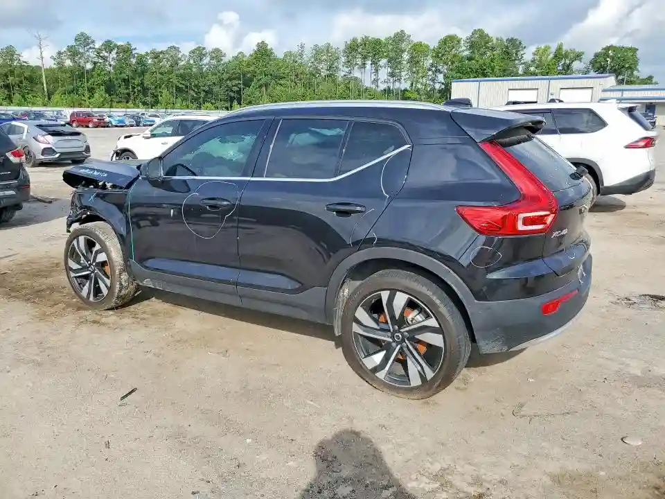 YV4L12UE2S2486066 2025 VOLVO XC40-1
