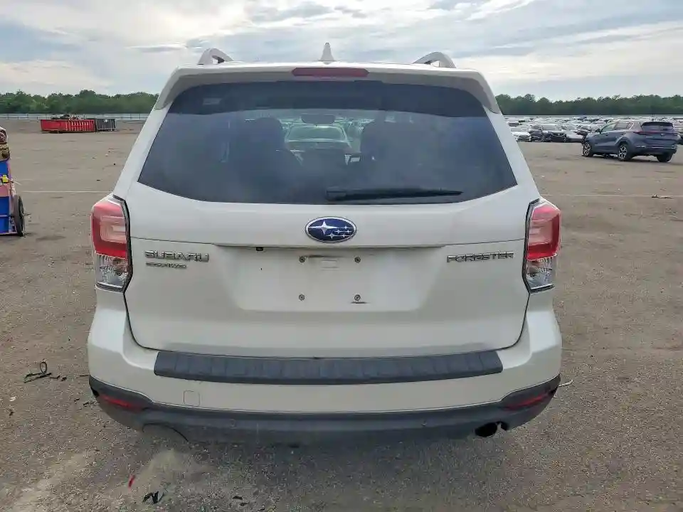 JF2SJARC5JH555328 2018 SUBARU FORESTER-5