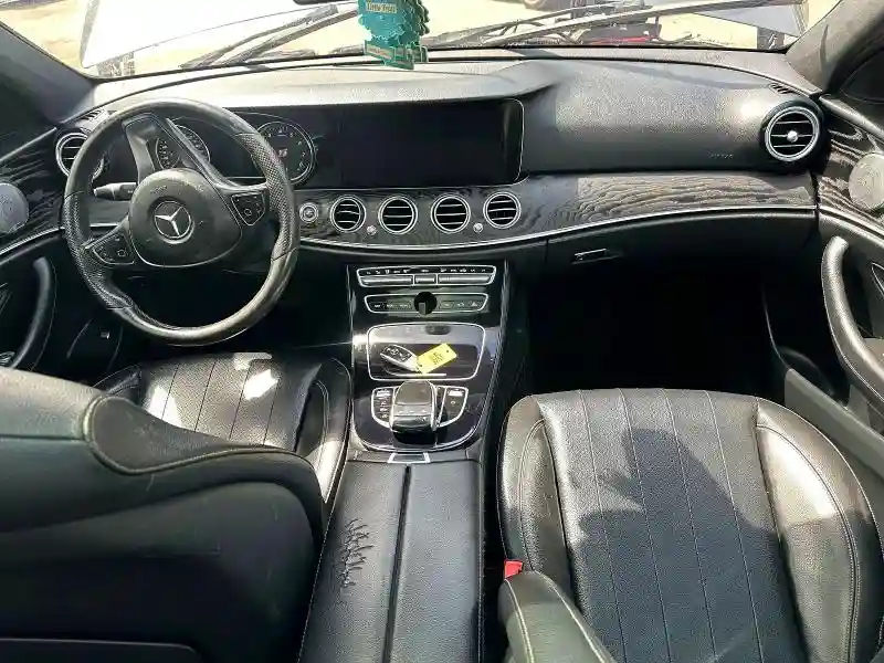 WDDZF4KB8HA079800 2017 MERCEDES-BENZ E-CLASS-4