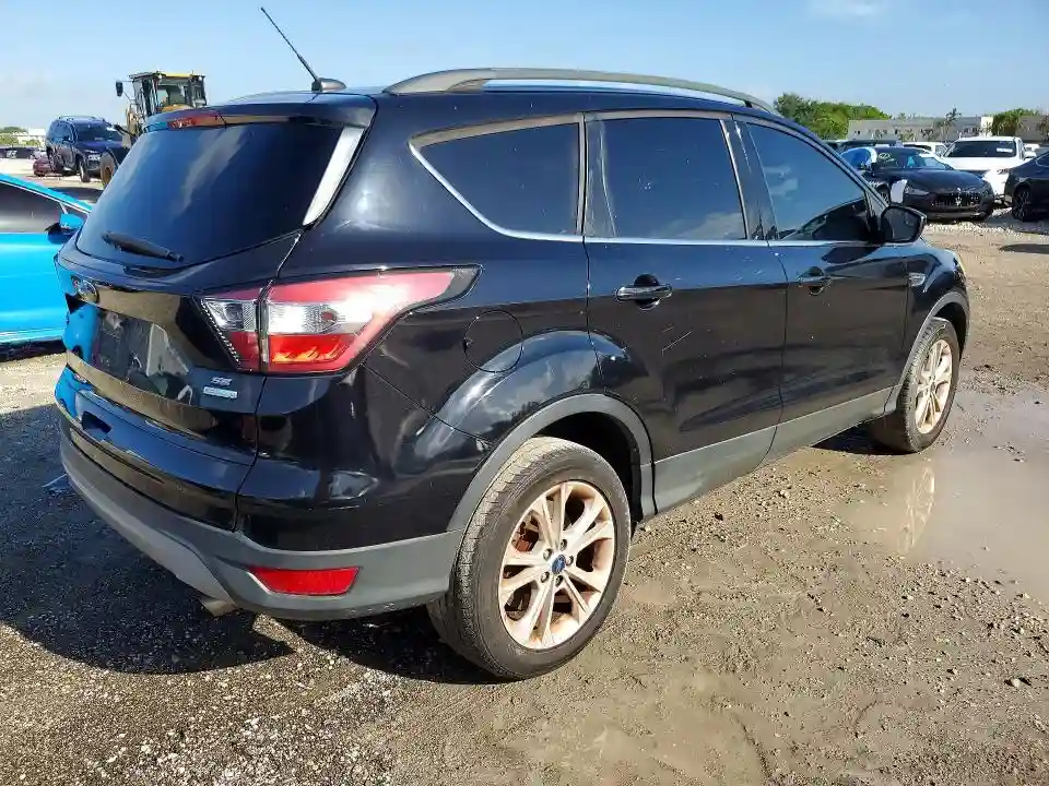 1FMCU0GD5JUB28170 2018 FORD ESCAPE-2