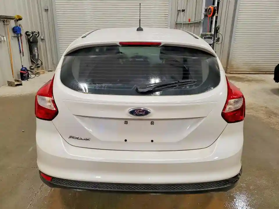 1FAHP3M26CL206041 2012 FORD FOCUS-5