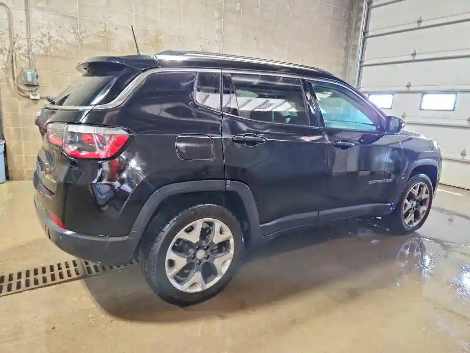 3C4NJDCBXJT341353 2018 JEEP COMPASS-2