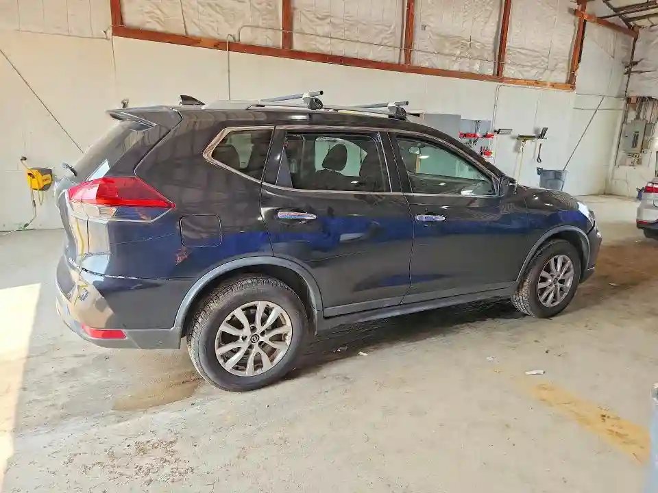 KNMAT2MV6JP510827 2018 NISSAN ROGUE-2