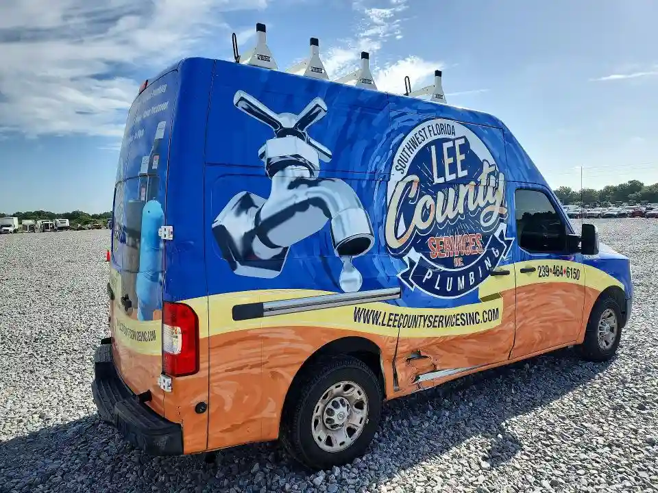1N6AF0LY8JN811826 2018 NISSAN NV 2500 HD-2