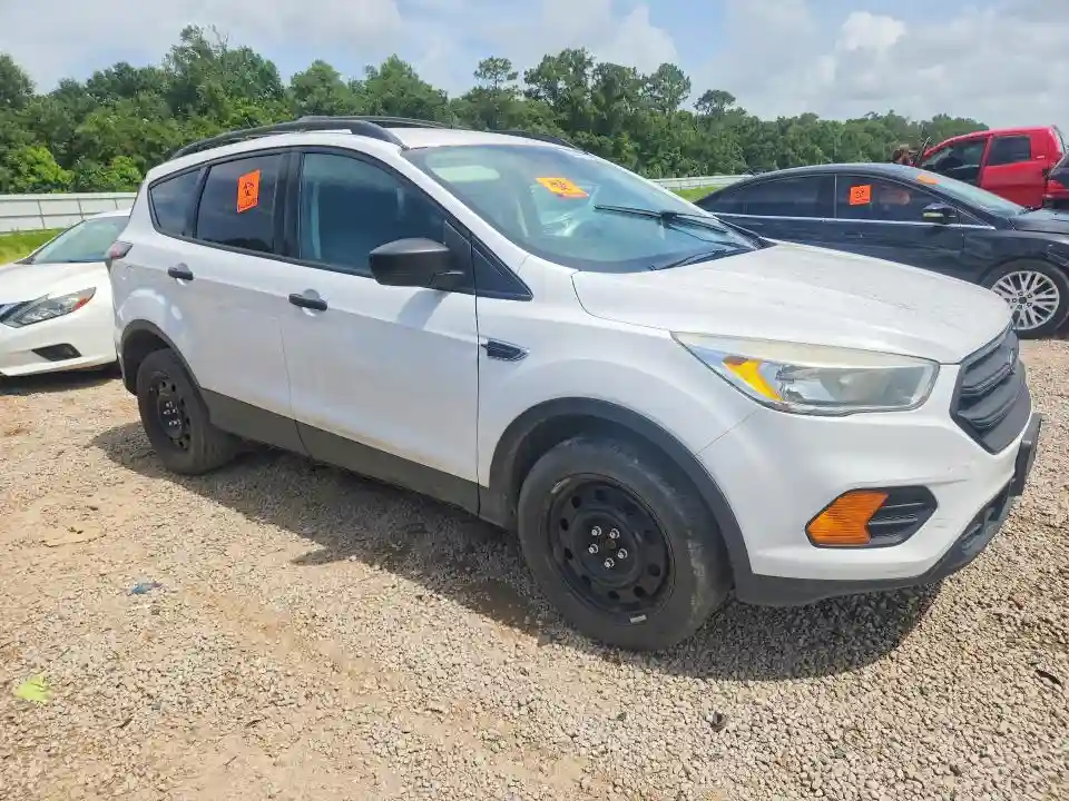 1FMCU0F79HUA69288 2017 FORD ESCAPE-3