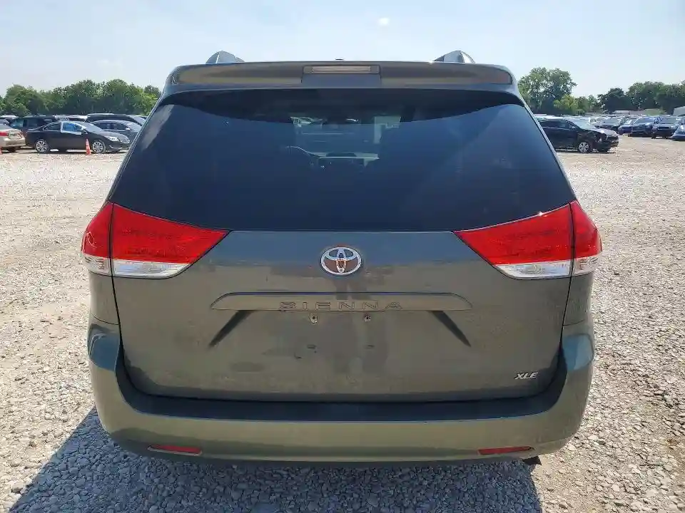 5TDYK3DC2DS377998 2013 TOYOTA SIENNA-5