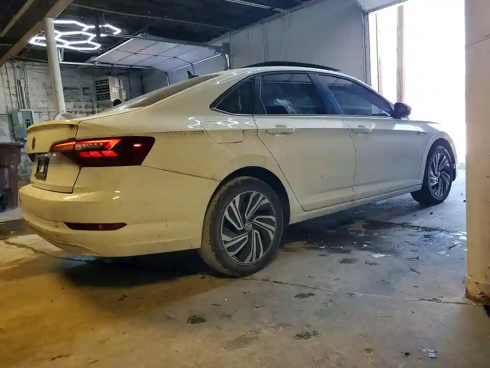 3VWEB7BU7LM073776 2020 VOLKSWAGEN JETTA-2
