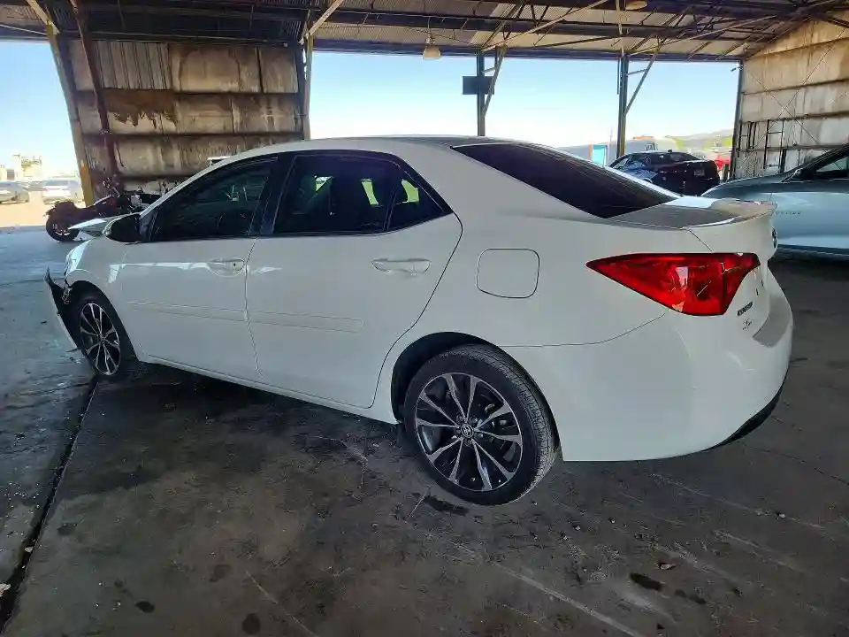 2T1BURHE2JC973132 2018 TOYOTA COROLLA-1