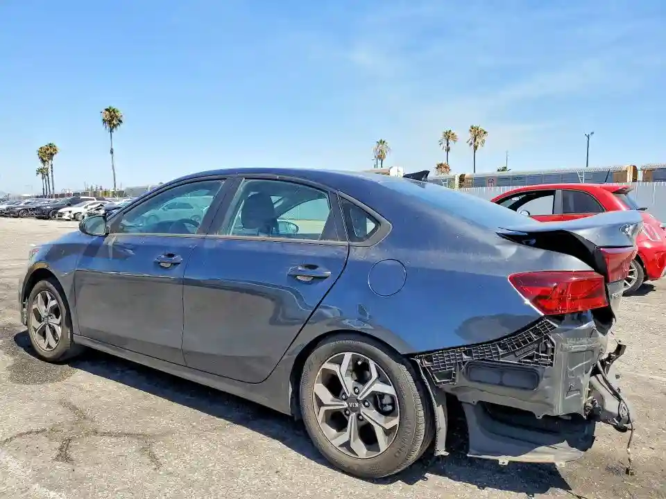 3KPF24AD3ME391459 2021 KIA FORTE LXS-1