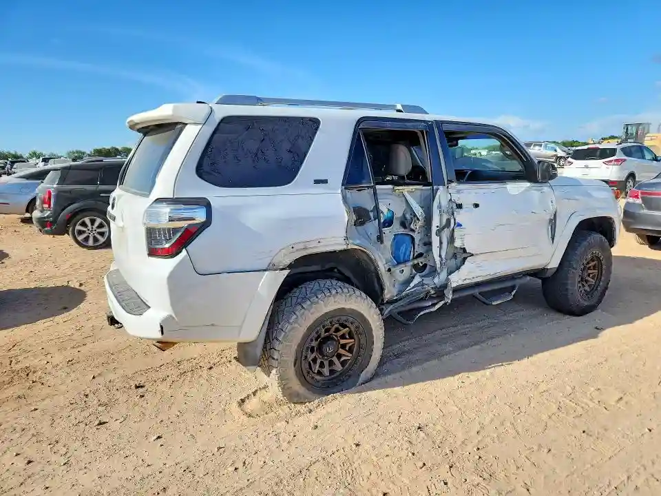 JTEZU5JR9G5111371 2016 TOYOTA 4RUNNER-2