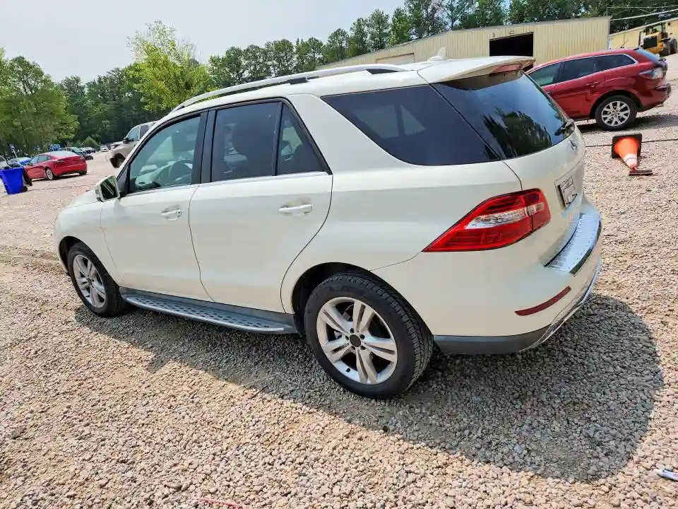 4JGDA2EB5CA029511 2012 MERCEDES-BENZ M-CLASS-1
