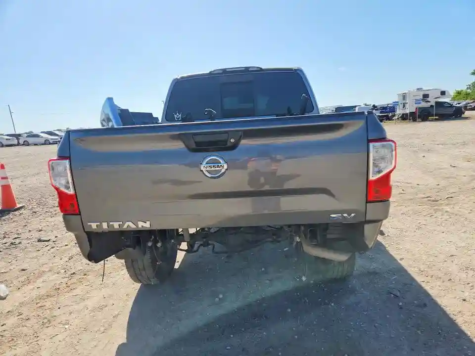 1N6AA1E63HN529068 2017 NISSAN TITAN-5