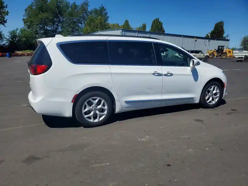 2C4RC1BG1HR816117 2017 CHRYSLER PACIFICA-2