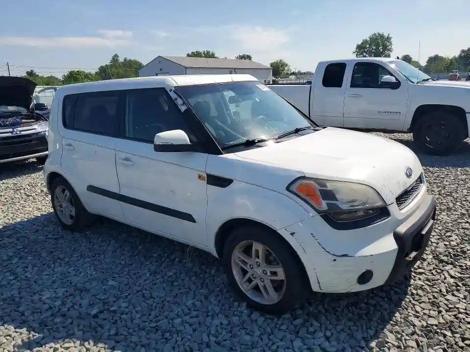 KNDJT2A24B7315126 2011 KIA SOUL-3