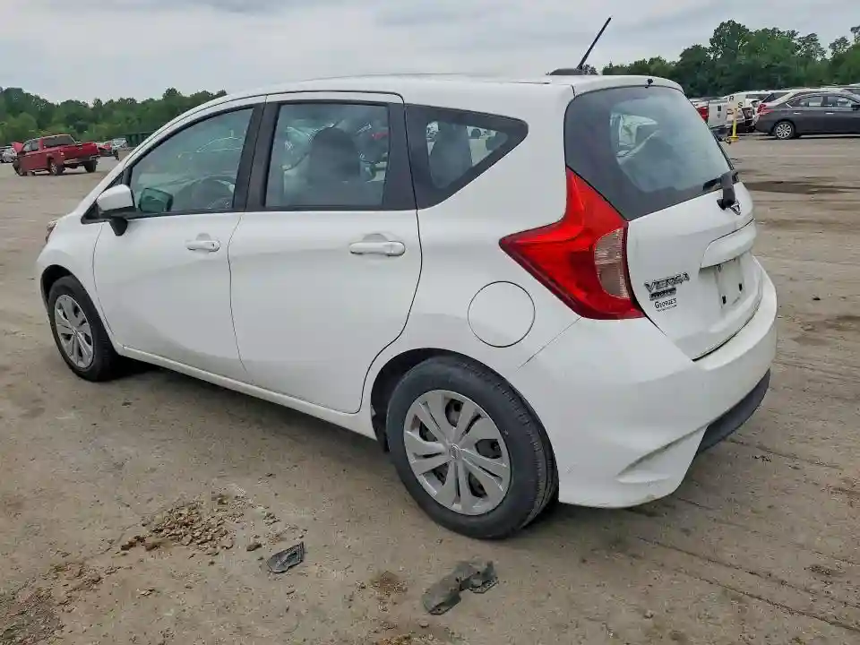 3N1CE2CP8JL357565 2018 NISSAN VERSA-1
