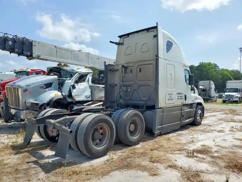 3AKJGLDR8JDKD0621 2018 FREIGHTLINER ALL OTHER-3