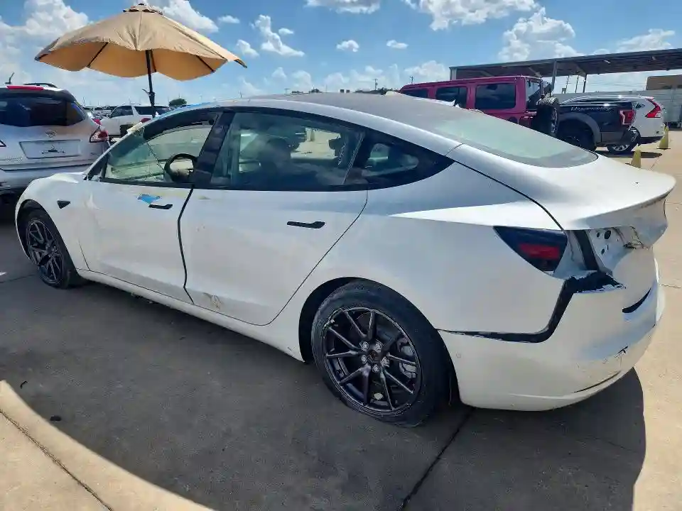 5YJ3E1EA1MF996096 2021 TESLA MODEL 3-1