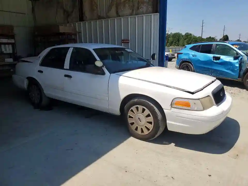 2FABP7BV4BX166621 2011 FORD CROWN VIC-3