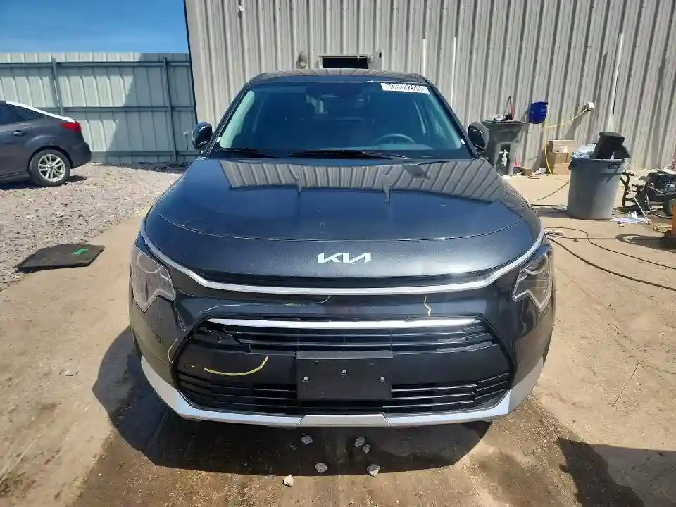 KNDCP3LE4T5340910 2026 KIA NIRO-4