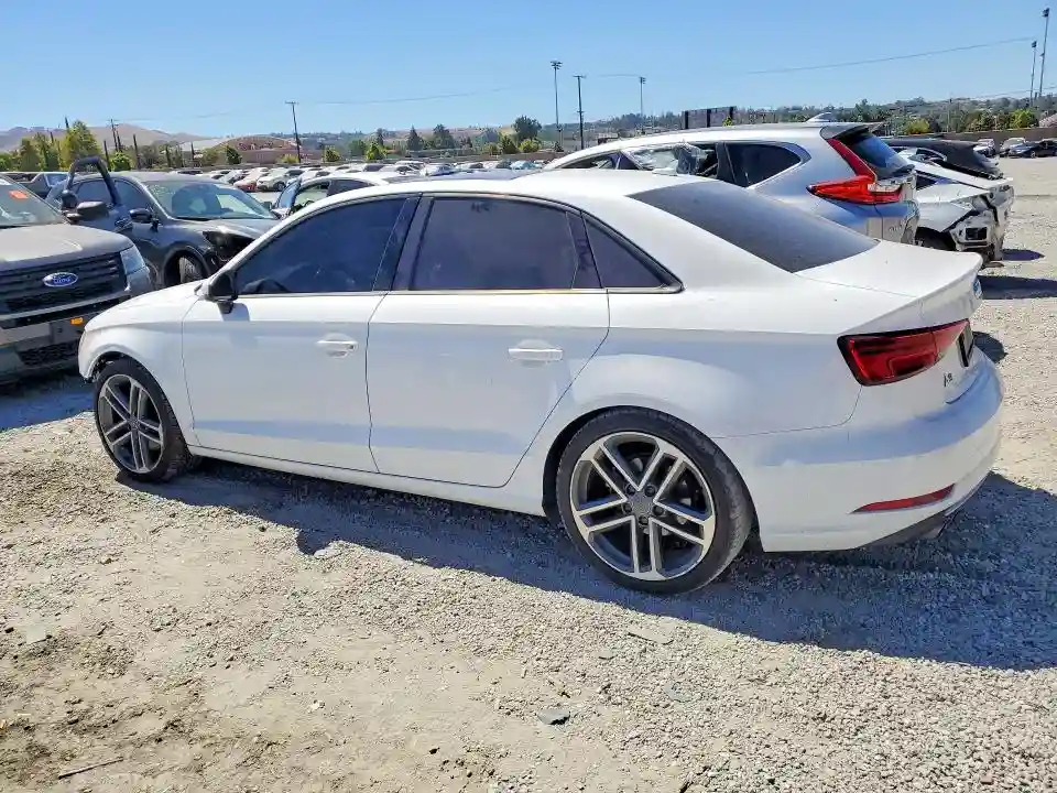 WAUAUGFF0H1035475 2017 AUDI A3-1