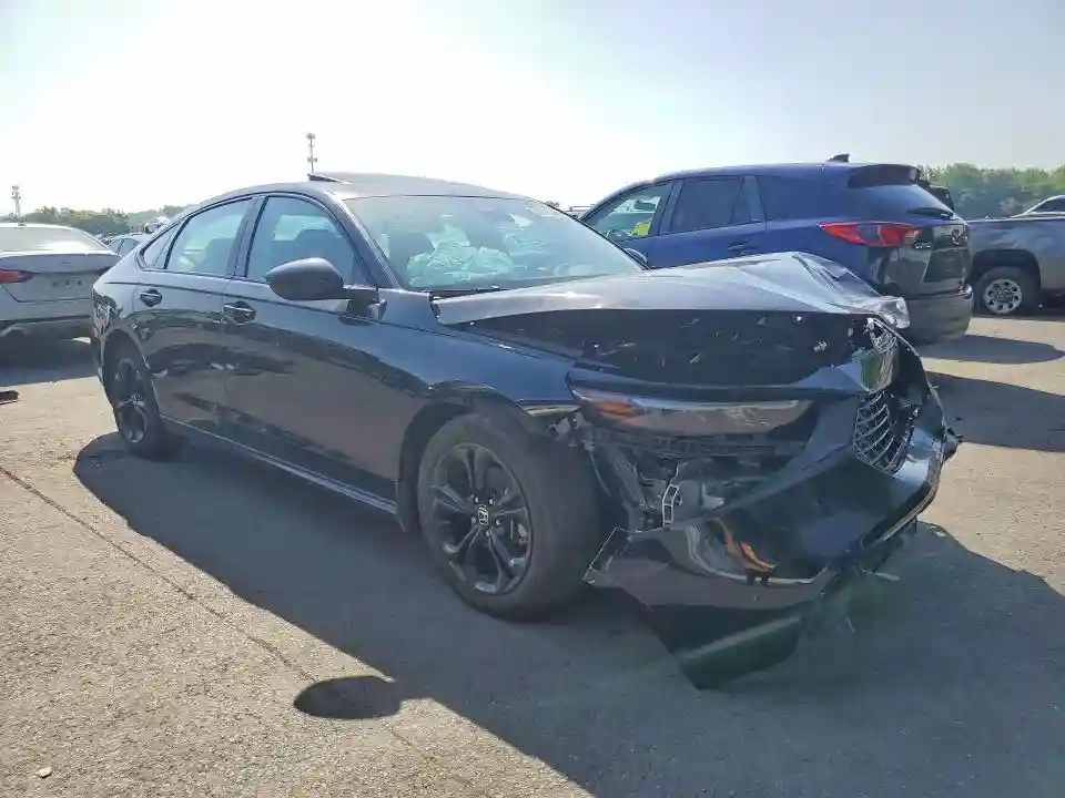 1HGCY1F47SA008505 2025 HONDA ACCORD-3