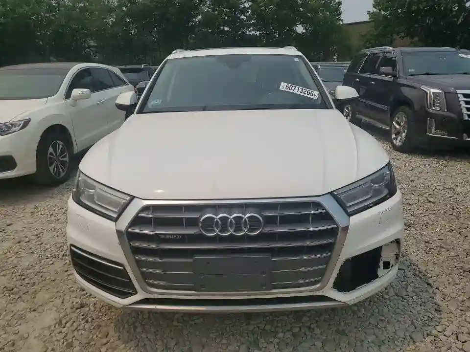 WA1ANAFY7J2018522 2018 AUDI Q5-4