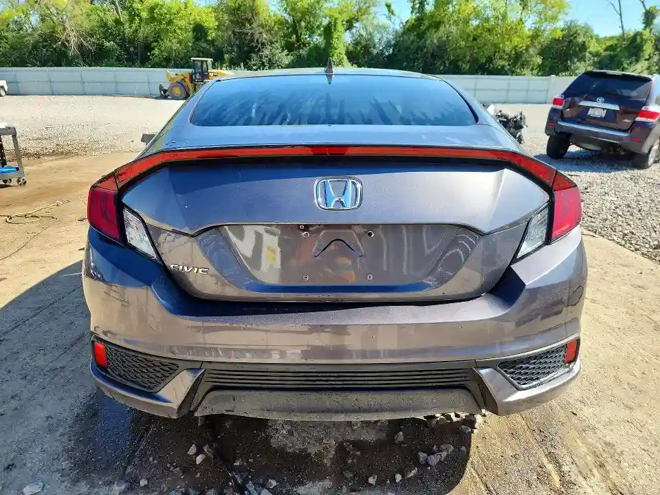 2HGFC3B31JH352772 2018 HONDA CIVIC-5