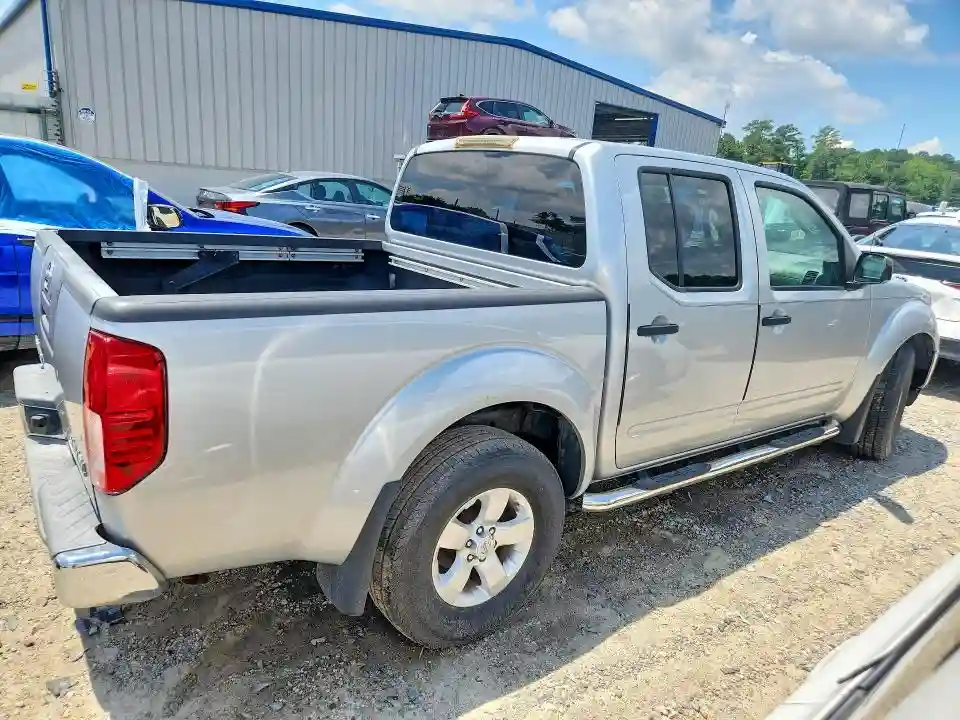 1N6AD0EV6BC427677 2011 NISSAN FRONTIER-2