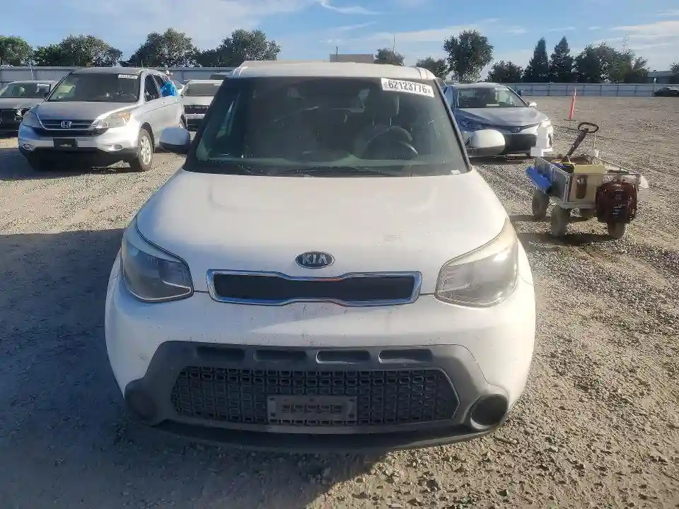 KNDJN2A26G7341602 2016 KIA SOUL-4