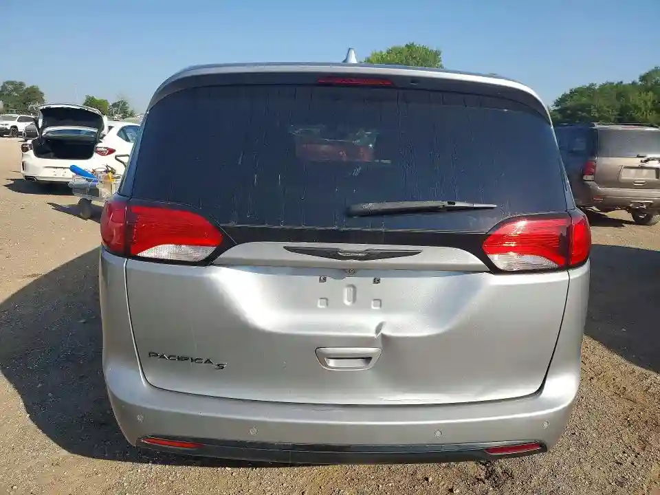2C4RC1FG5JR272883 2018 CHRYSLER PACIFICA-5