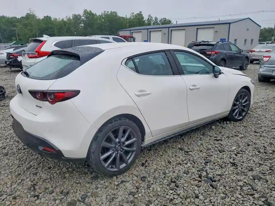 JM1BPAKM6P1600827 2023 MAZDA 3-2