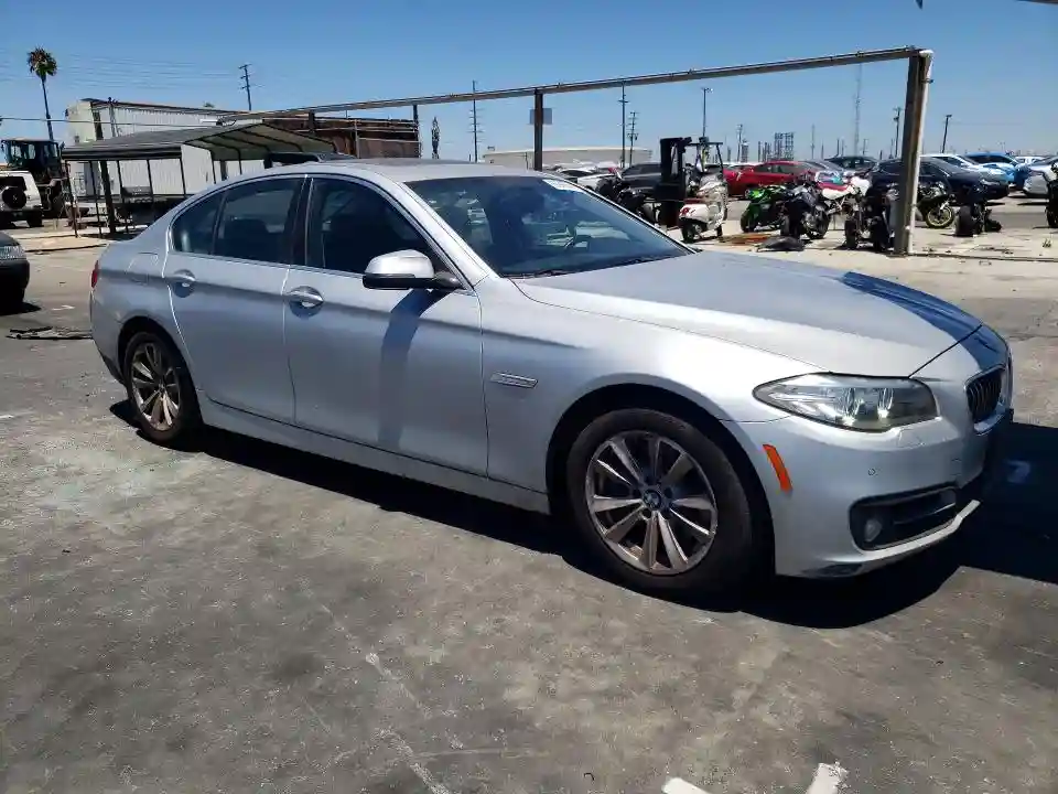 WBA5A5C56FD522668 2015 BMW 5 SERIES-3