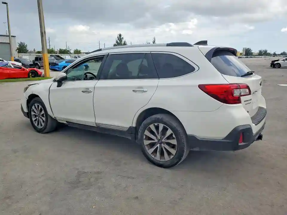 4S4BSATC4K3255567 2019 SUBARU OUTBACK-1