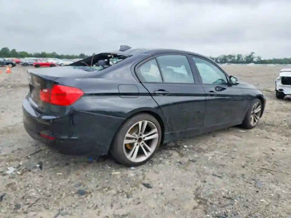 WBA3B3C53DF532620 2013 BMW 3 SERIES-2