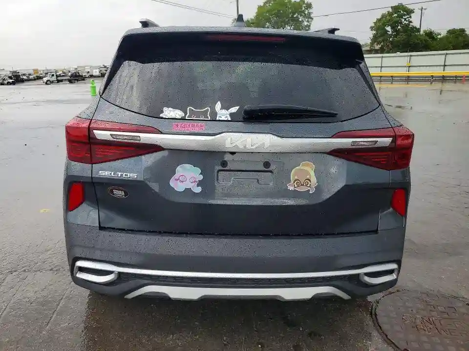 KNDEU2AAXP7431069 2023 KIA SELTOS-5