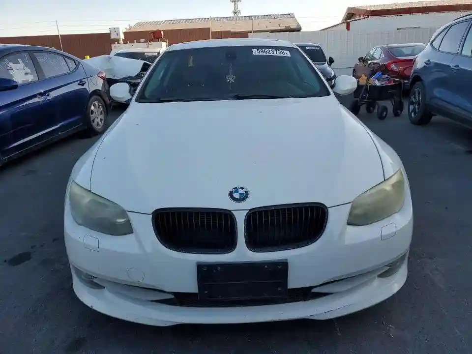 WBAKE5C52BE429934 2011 BMW 3 SERIES-4