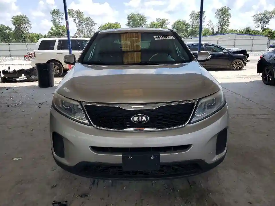 5XYKT3A69FG578038 2015 KIA SORENTO-4