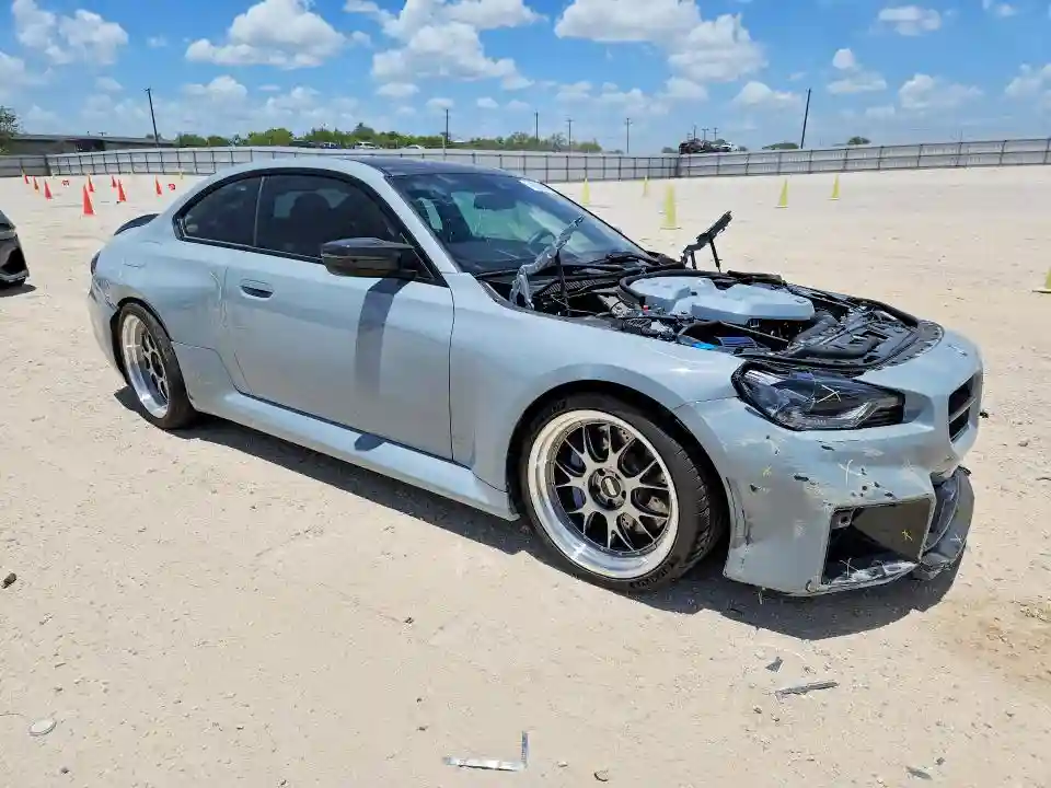 3MF13DM03R8E06285 2024 BMW M2-3